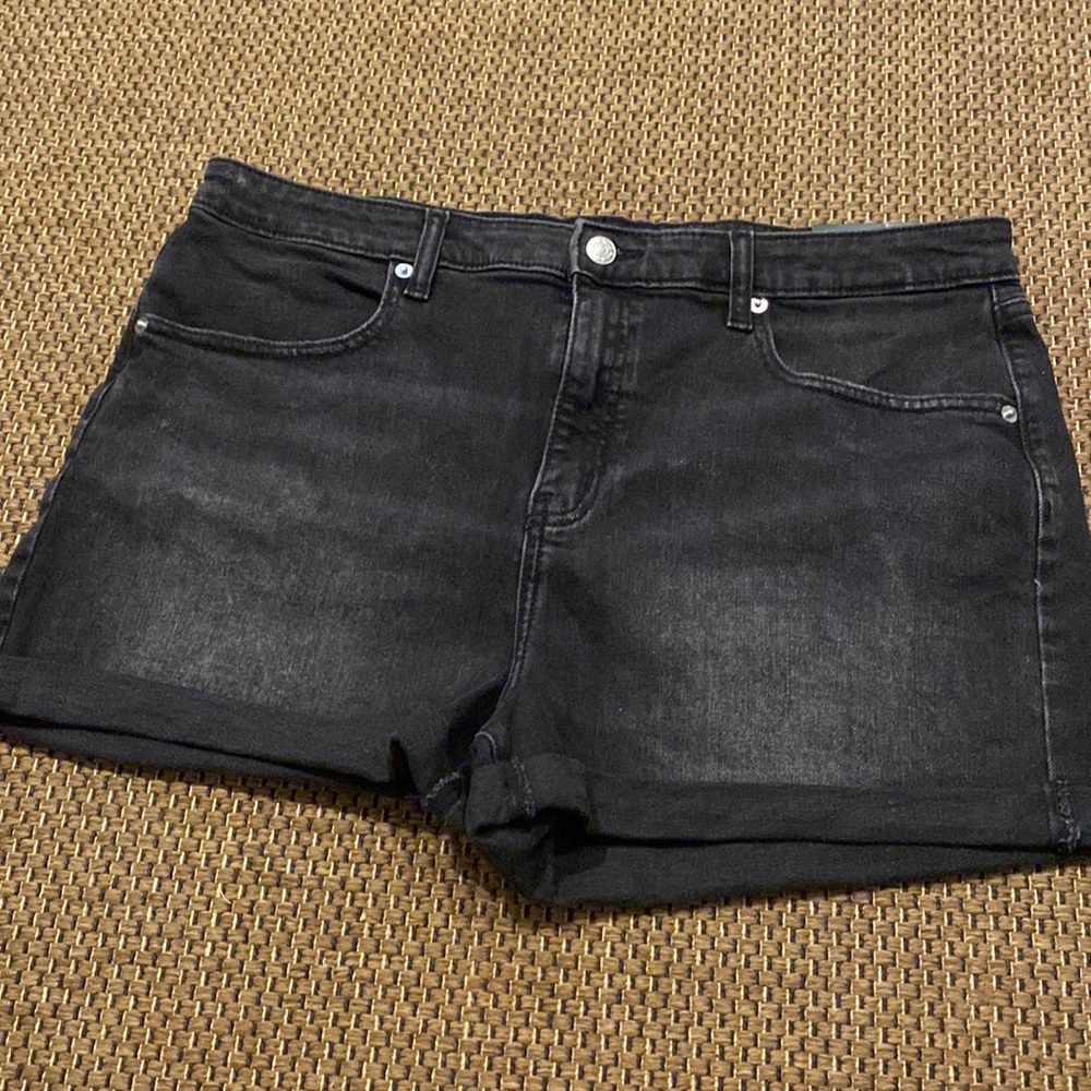 NWT! Wild fable Black highest rise shorts Sz 14/32r